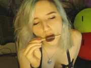 ASMR Popsicle sucer bouche les sons sur la plage